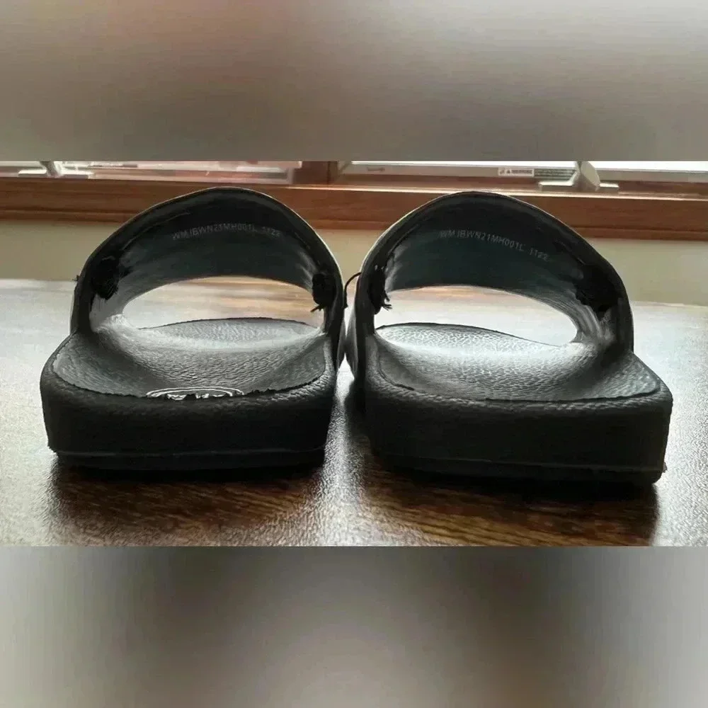 Wonder Nation | little boy slides. Size: 3​